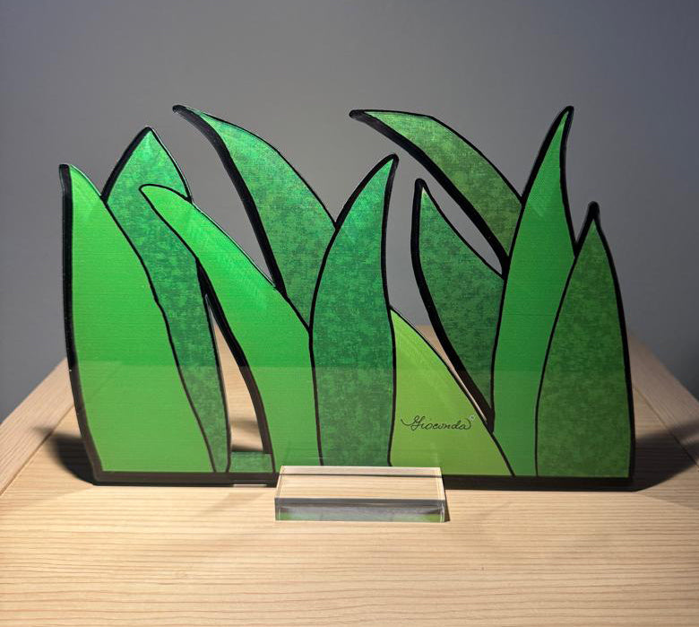 Hojas del Jardín – Escultura en acrílico inspirada en la naturaleza tropical