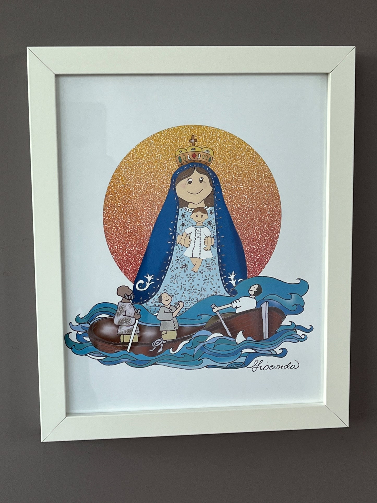 Pintura Ilustrada de la 'Virgen de la Caridad del Cobre' por Gioconda Vivas (8"x10"), Caridad del Cobre, giocondavivas.com, Gioconda vivas, giocondavivas, arte religioso, arte inspirador, Caridad del Cobrecon fondo de Sol, Caridad del Cobre con Marco